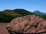 Volcanic bomb - puy-de-dome2.jpg